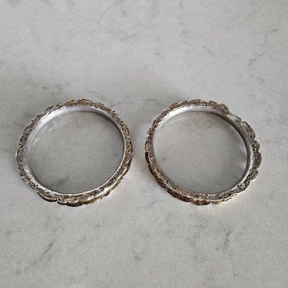 PAIR OF ZENTALL SCALLOPED-EDGE HEAVY METAL BANGLE BRACELETS - Picture 7 of 16